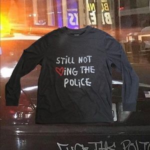 Long sleeve shirt with massage